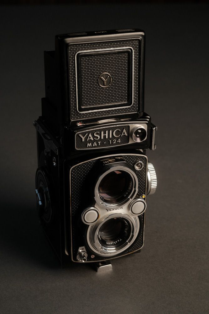 Yashica Mat 124