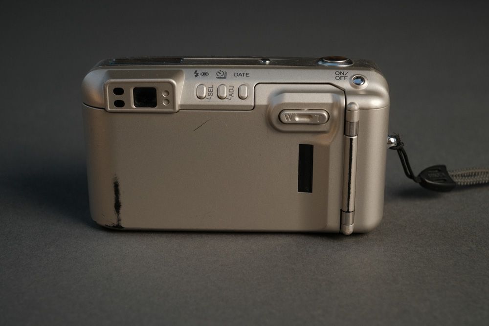 Minolta Freedom Zoom 160