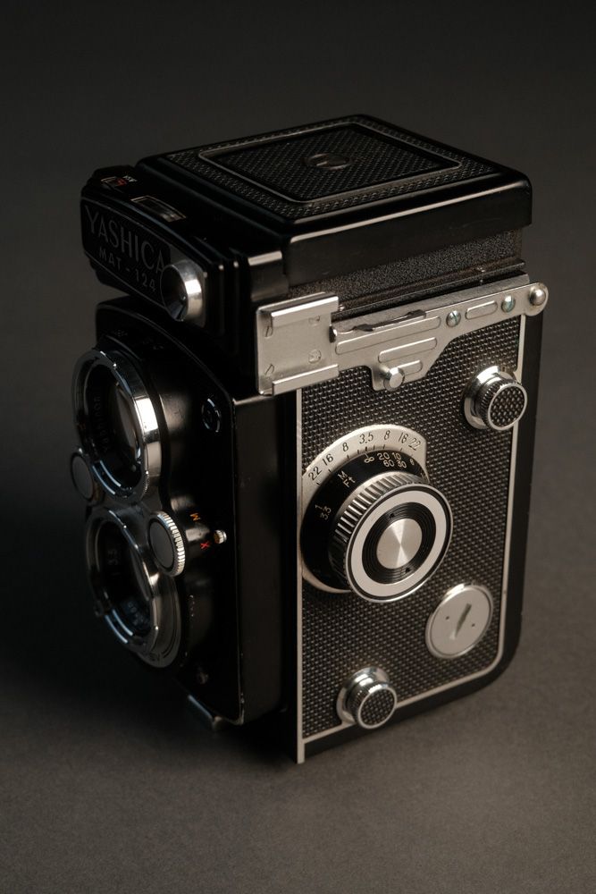 Yashica Mat 124