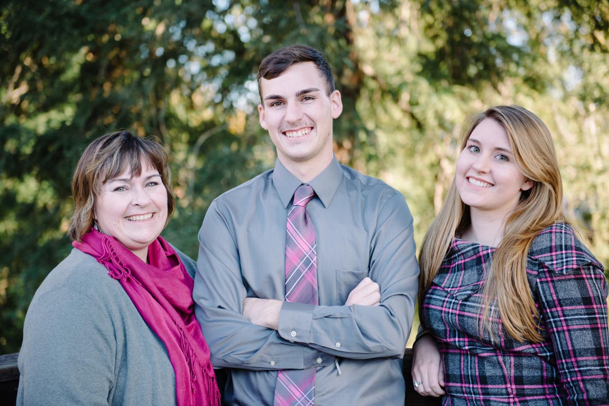 Family Portraits at Andrews Park Vacaville CA with the LaBiers